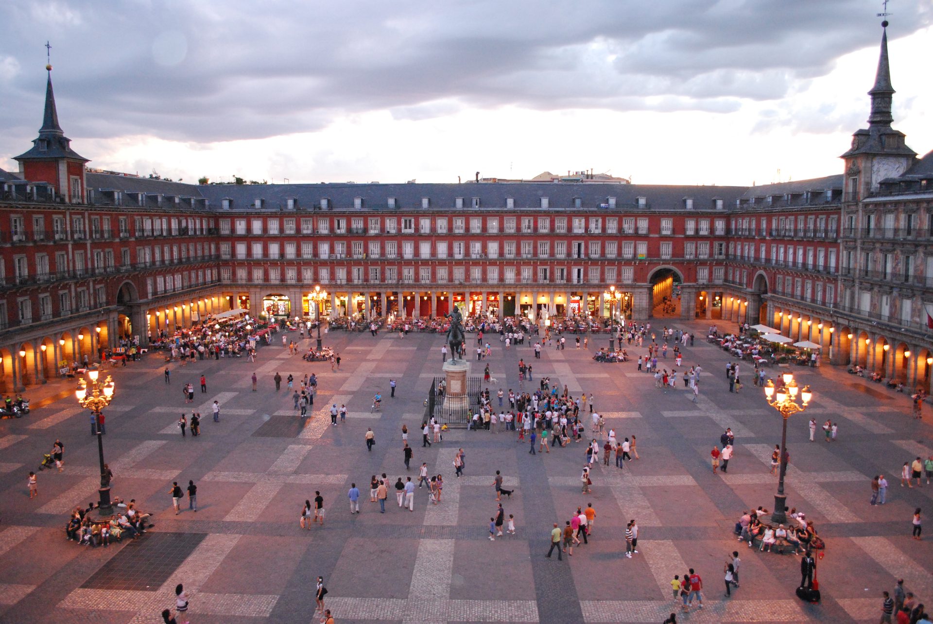 Madrid esencial: arte y tapas